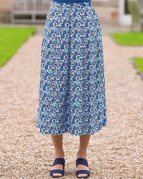 https://www.countrycollection.co.uk/assets/BlogArticles/2023/Classic%20Skirts%20for%20Older%20Ladies/classic-skirts-for-older-ladies-floral.jpg