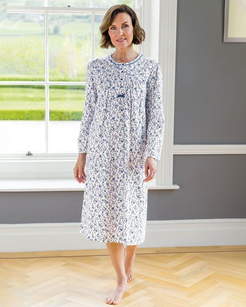 Slenderella Blanche Long Sleeve Nightdress | Country Collection